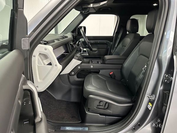 Used Land Rover Defender 2024 for sale - 76322886: Photo 15