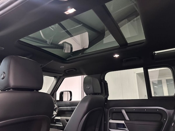 Used Land Rover Defender 2024 for sale - 76322886: Photo 19