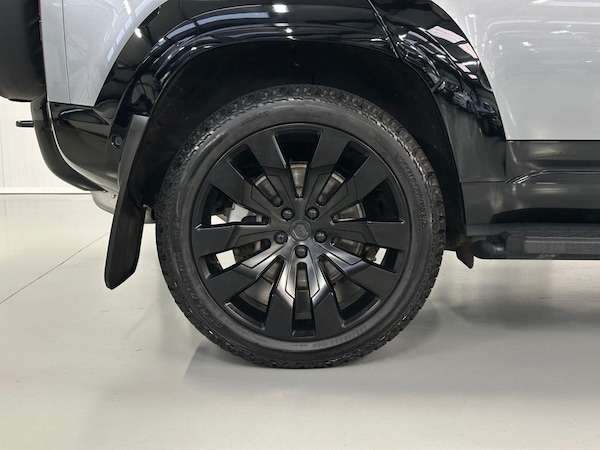 Used Land Rover Defender 2024 for sale - 76322886: Photo 37