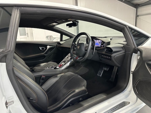 Used Lamborghini Huracan 2018 for sale - 76248528: Photo 12
