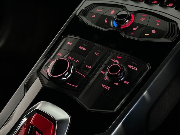 Used Lamborghini Huracan 2018 for sale - 76248528: Photo 27