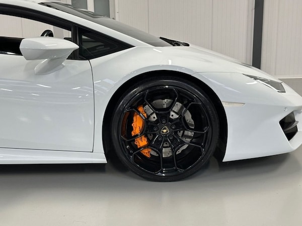 Used Lamborghini Huracan 2018 for sale - 76248528: Photo 34