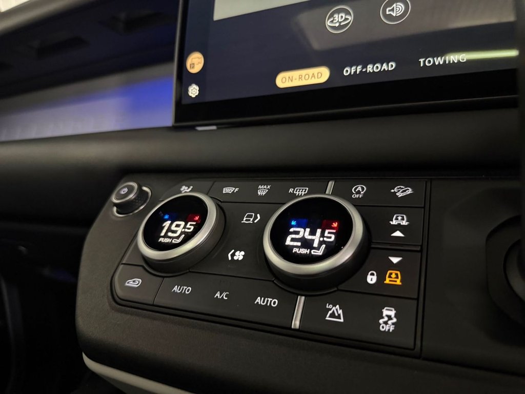 Used Land Rover Defender 2024 for sale - 76841465: Photo 21