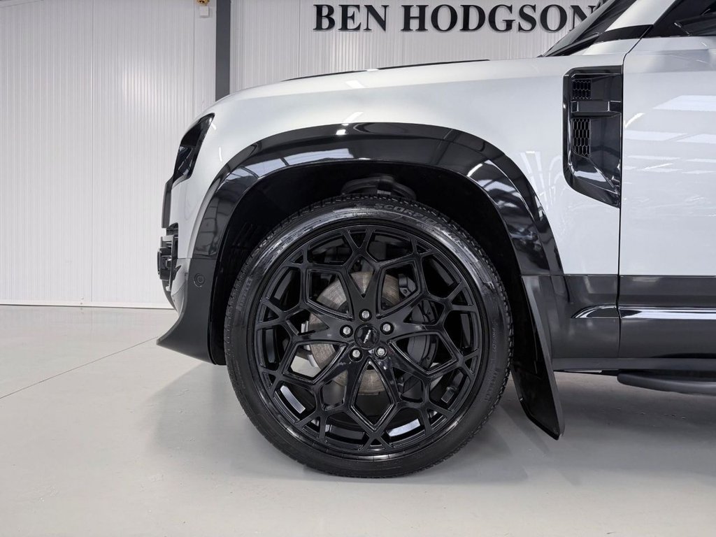 Used Land Rover Defender 2024 for sale - 76841465: Photo 33