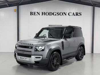 Used Land Rover Defender 2024 for sale - 76470397: Photo