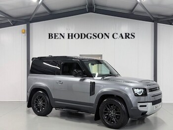 Used Land Rover Defender 2024 for sale - 76470397: Photo