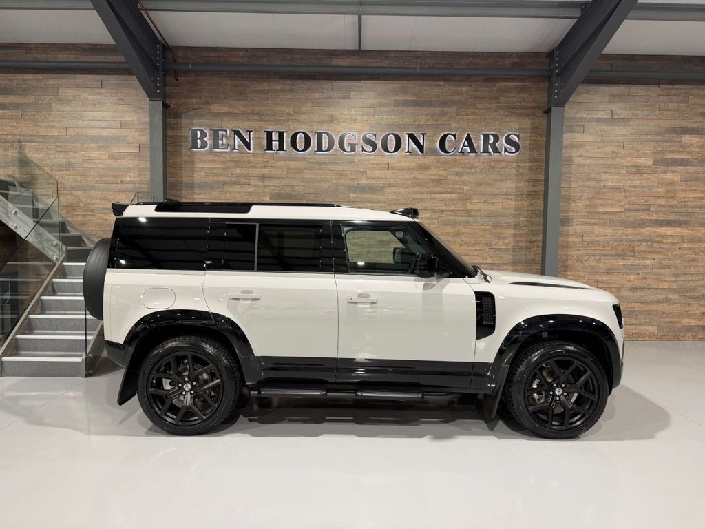 Used Land Rover Defender 110 2026 for sale - 77399764: Photo 2