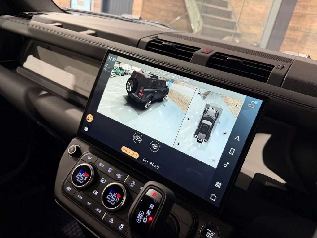 Used Land Rover Defender 110 2026 for sale - 77399764: Photo 21