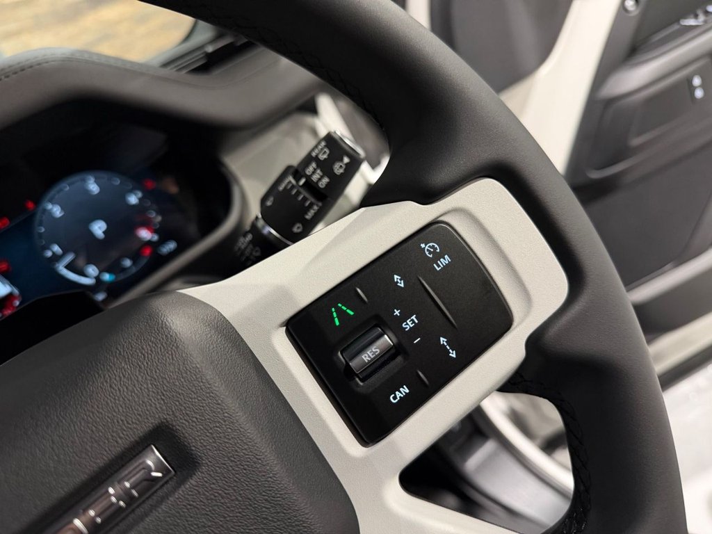 Used Land Rover Defender 110 2026 for sale - 77399764: Photo 29