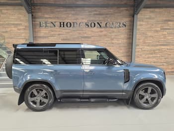 Used Land Rover Defender 2023 for sale - 79871441: Photo
