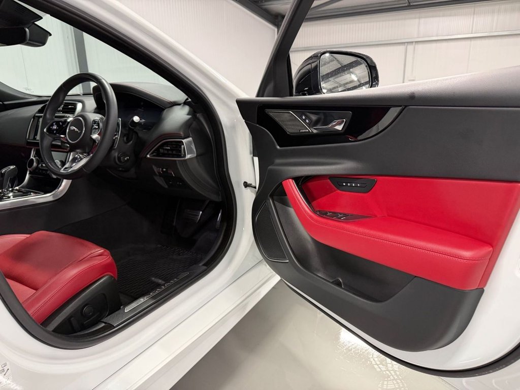 Used Jaguar XE 2023 for sale - 77507904: Photo 10