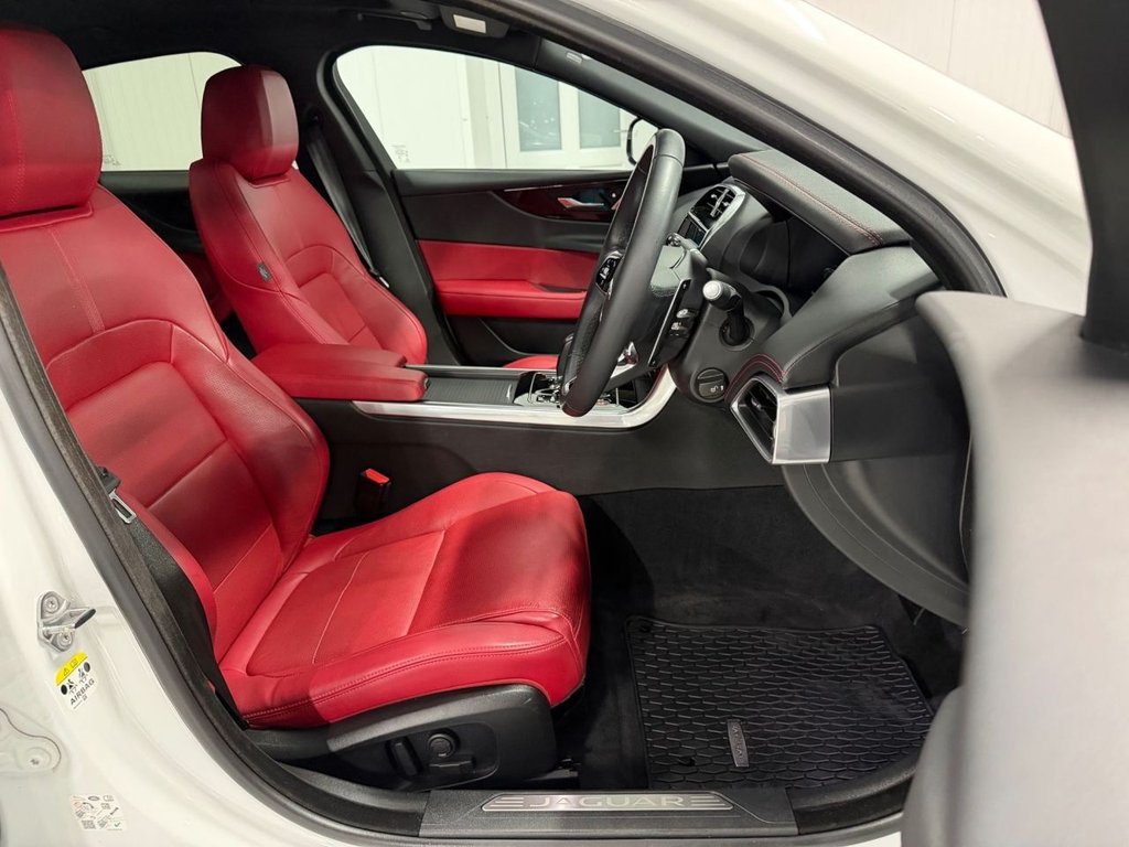 Used Jaguar XE 2023 for sale - 77507904: Photo 11