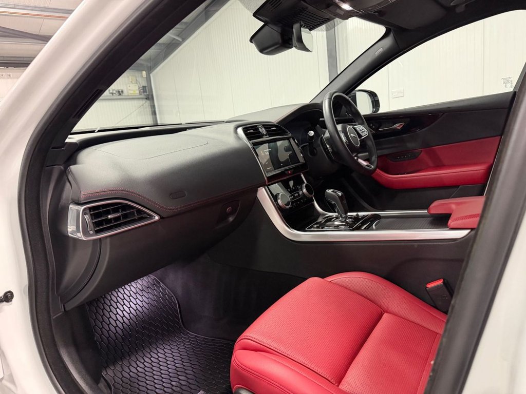 Used Jaguar XE 2023 for sale - 77507904: Photo 13