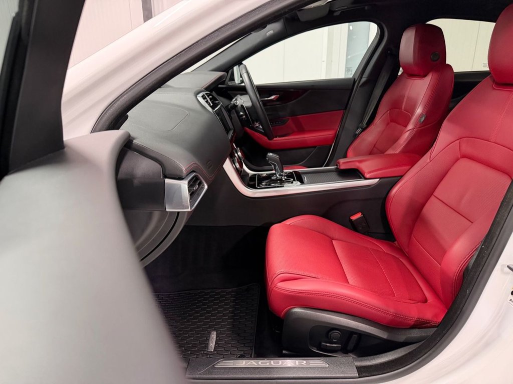 Used Jaguar XE 2023 for sale - 77507904: Photo 14