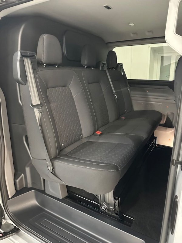 Used Ford Transit Custom 2025 for sale - 76322959: Photo 13