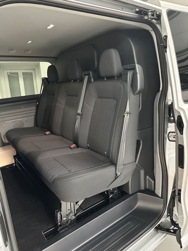 Used Ford Transit Custom 2025 for sale - 76322959: Photo 17