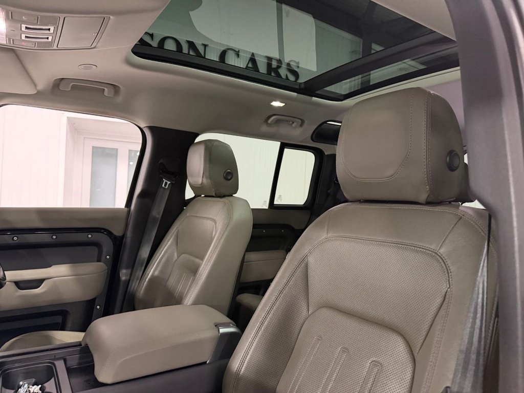 Used Land Rover Defender 2021 for sale - 77452366: Photo 16