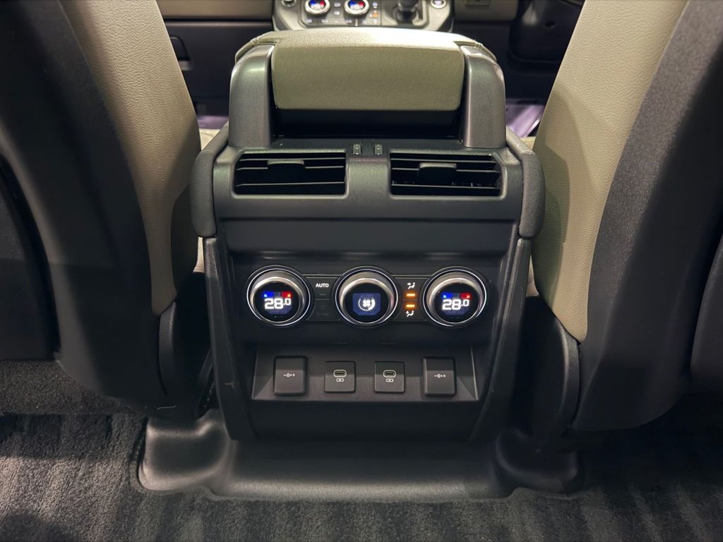 Used Land Rover Defender 2021 for sale - 77452366: Photo 35