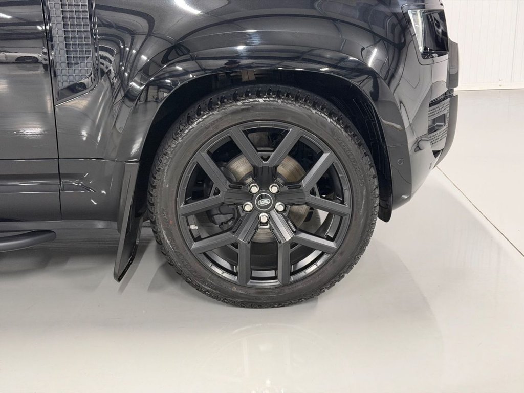 Used Land Rover Defender 2021 for sale - 77452366: Photo 39