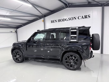 Used Land Rover Defender 2021 for sale - 77452366: Photo