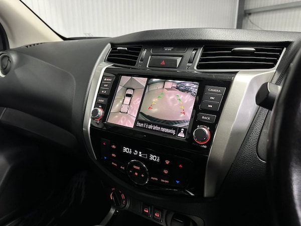 Used Nissan Navara 2021 for sale - 76323027: Photo 19