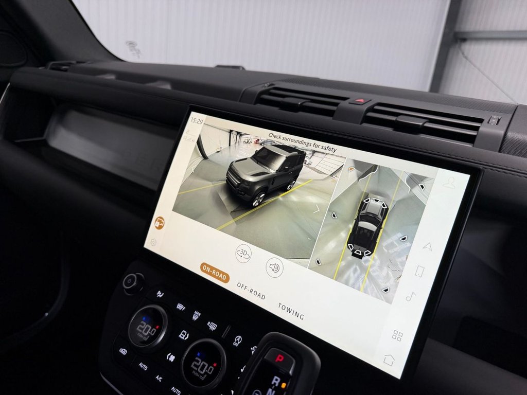 Used Land Rover Defender 90 2026 for sale - 77967467: Photo 18