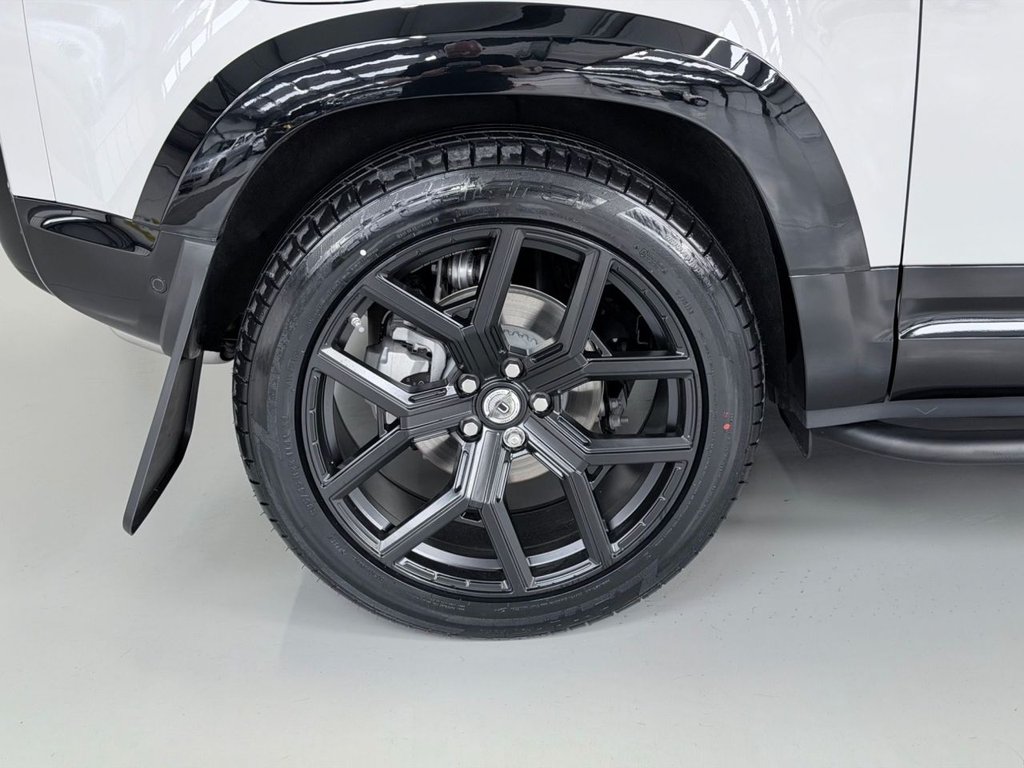 Used Land Rover Defender 90 2026 for sale - 77967467: Photo 31