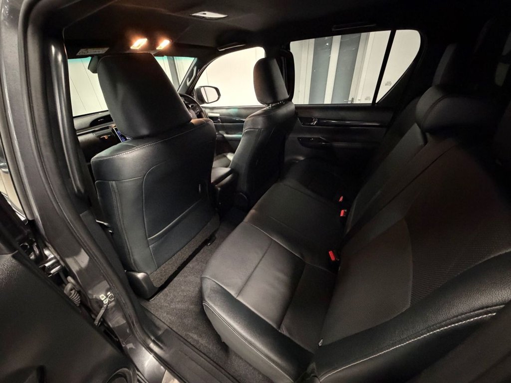 Used Toyota Hilux 2019 for sale - 76848228: Photo 11
