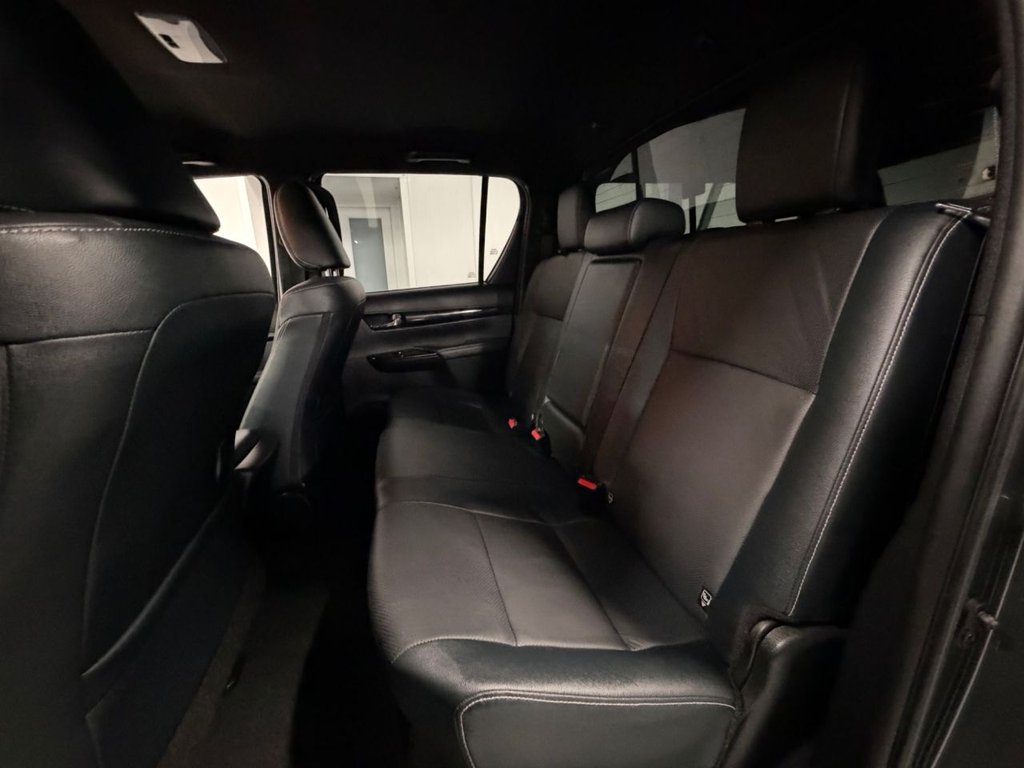 Used Toyota Hilux 2019 for sale - 76848228: Photo 12