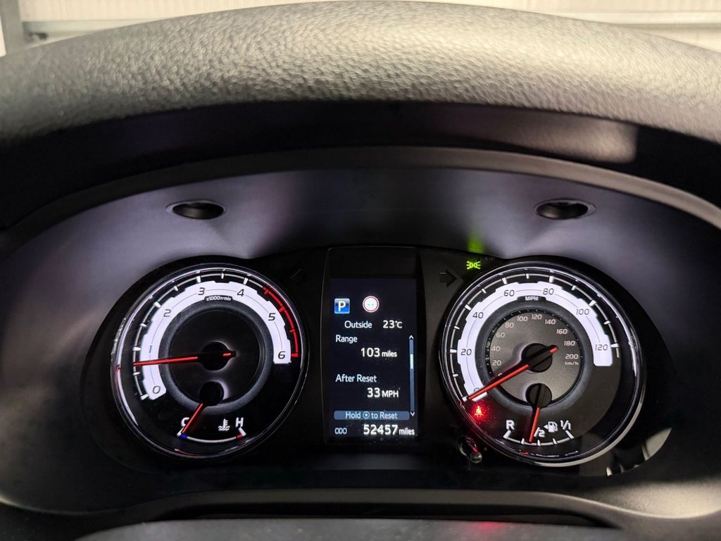 Used Toyota Hilux 2019 for sale - 76848228: Photo 23