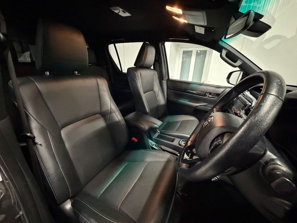 Used Toyota Hilux 2019 for sale - 76848228: Photo 8