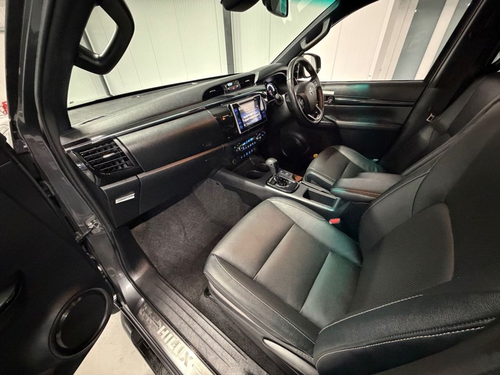 Used Toyota Hilux 2019 for sale - 76848228: Photo 9