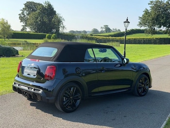 Used MINI Convertible 2023 for sale - 79166612: Photo