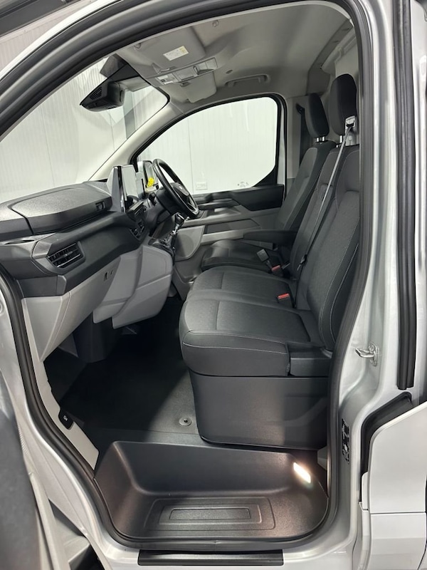 Used Ford Transit Custom 2024 for sale - 76273947: Photo 15