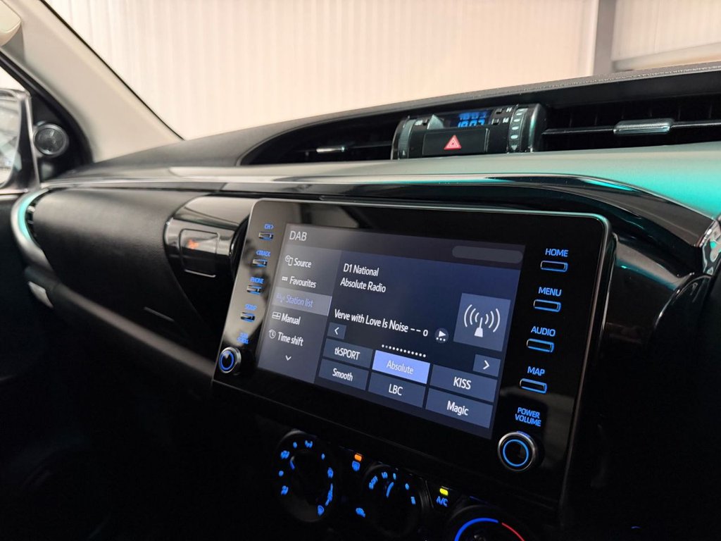 Used Toyota Hilux 2023 for sale - 77798268: Photo 17