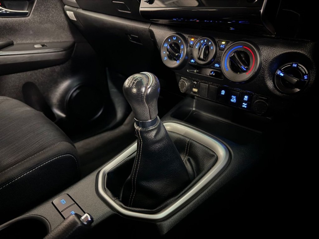 Used Toyota Hilux 2023 for sale - 77798268: Photo 20