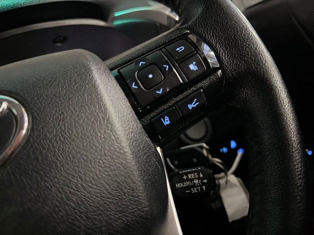 Used Toyota Hilux 2023 for sale - 77798268: Photo 22