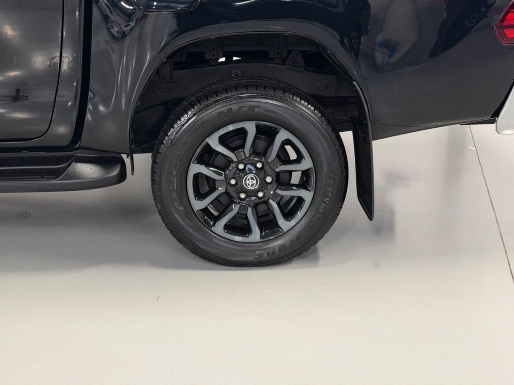Used Toyota Hilux 2023 for sale - 77798268: Photo 25