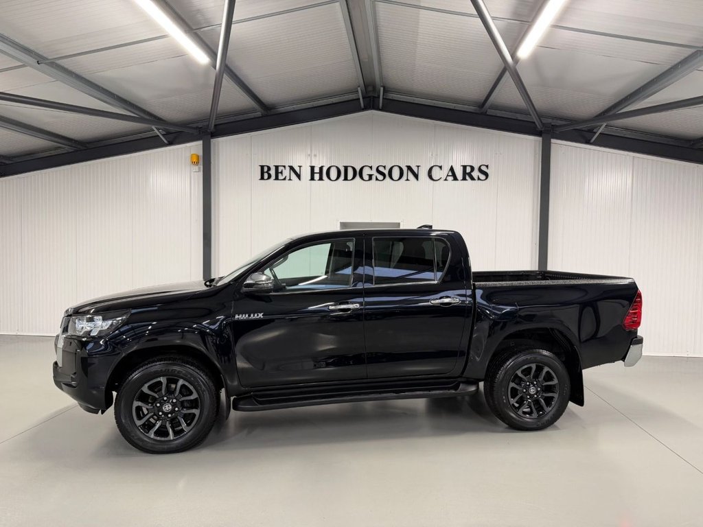 Used Toyota Hilux 2023 for sale - 77798268: Photo 3