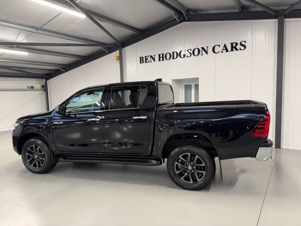 Used Toyota Hilux 2023 for sale - 77798268: Photo 4
