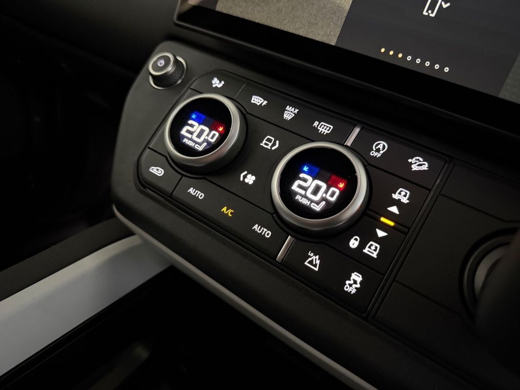 Used Land Rover Defender 110 2026 for sale - 77810033: Photo 23