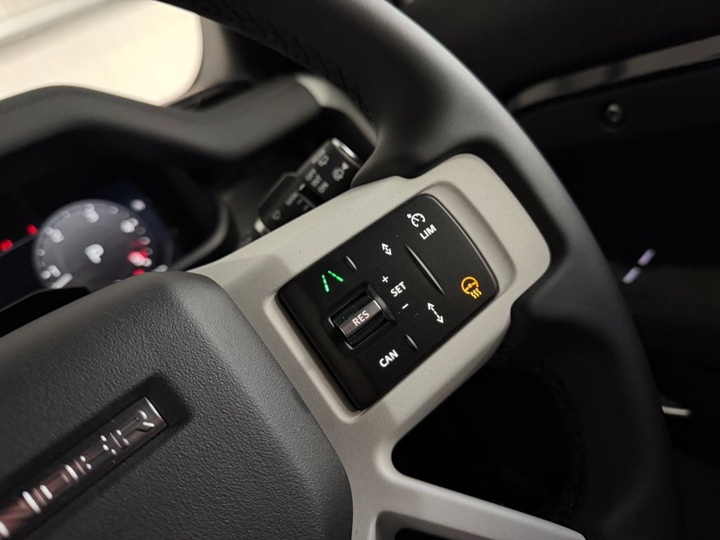 Used Land Rover Defender 110 2026 for sale - 77810033: Photo 25