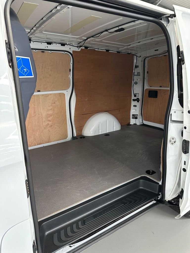 Used Mercedes-Benz Vito 2021 for sale - 77647941: Photo 25