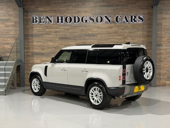 Used Land Rover Defender 110 2026 for sale - 78246593: Photo