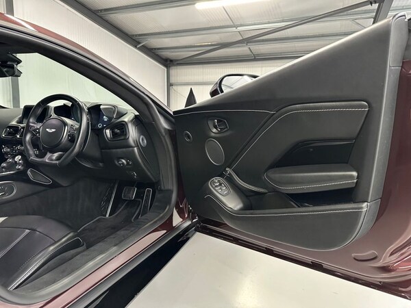 Used Aston Martin Vantage 2019 for sale - 75188287: Photo 13