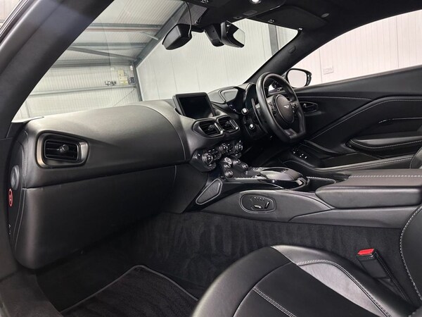 Used Aston Martin Vantage 2019 for sale - 75188287: Photo 18