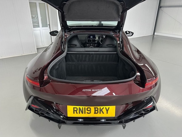 Used Aston Martin Vantage 2019 for sale - 75188287: Photo 35