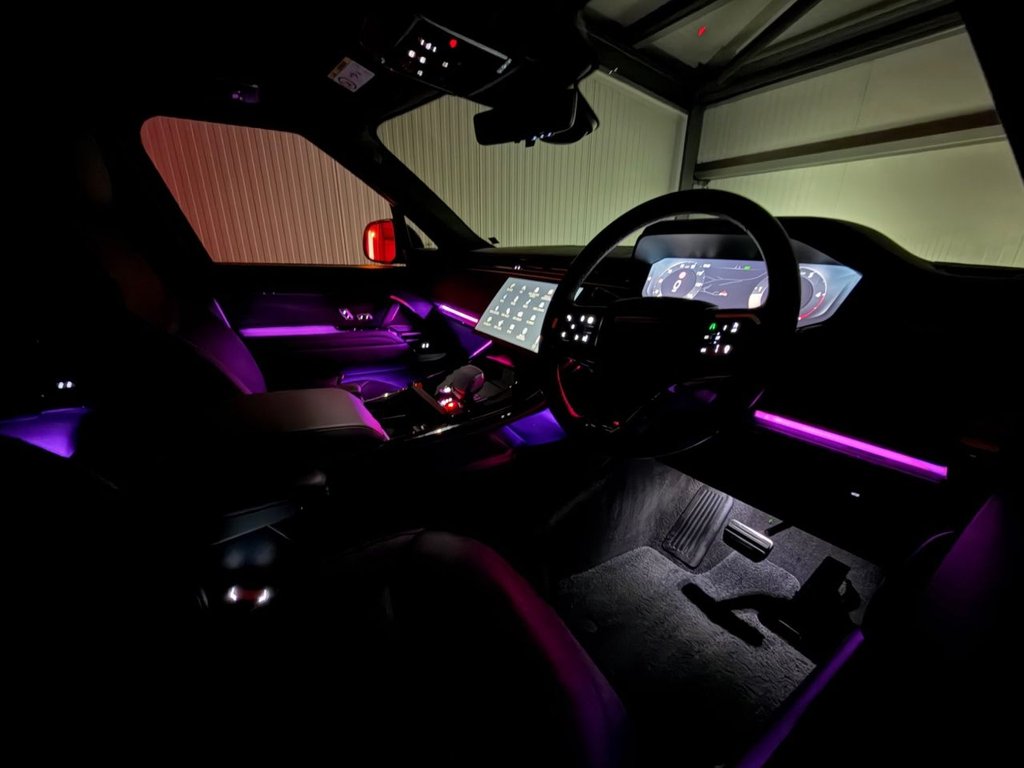 Used Land Rover Range Rover Sport 2024 for sale - 76635508: Photo 38