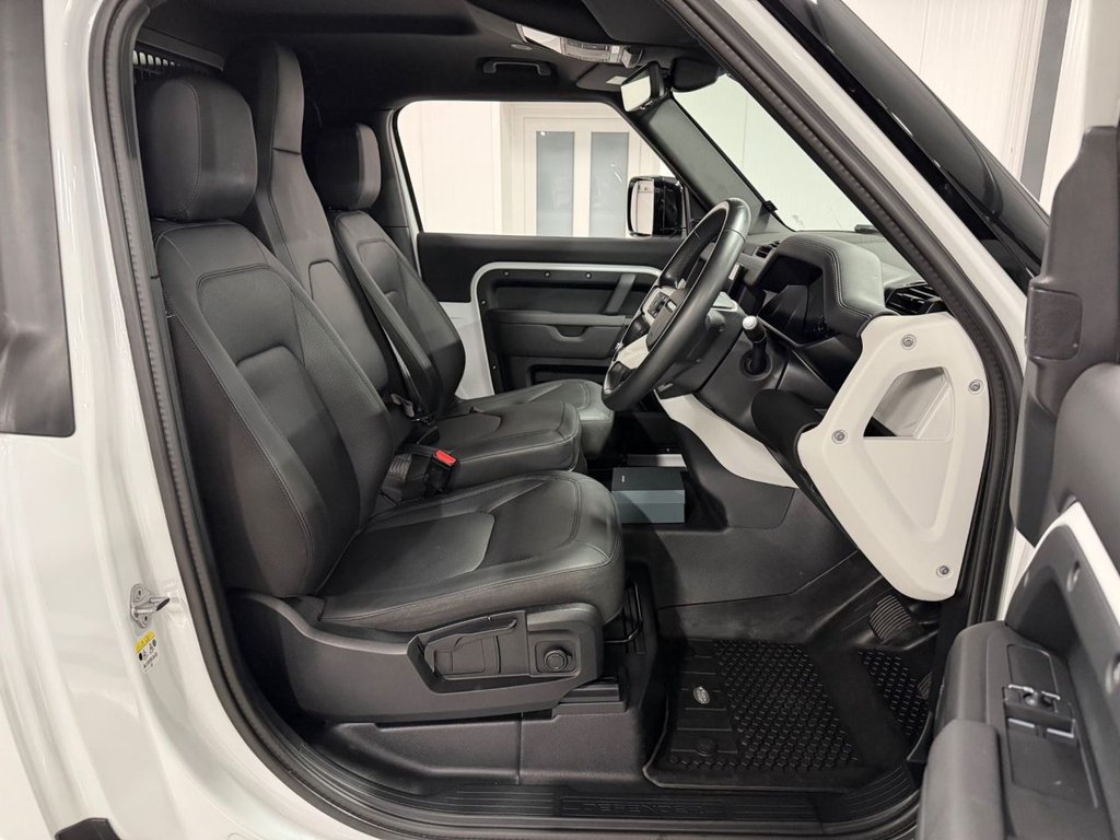 Used Land Rover Defender 2024 for sale - 77121927: Photo 10