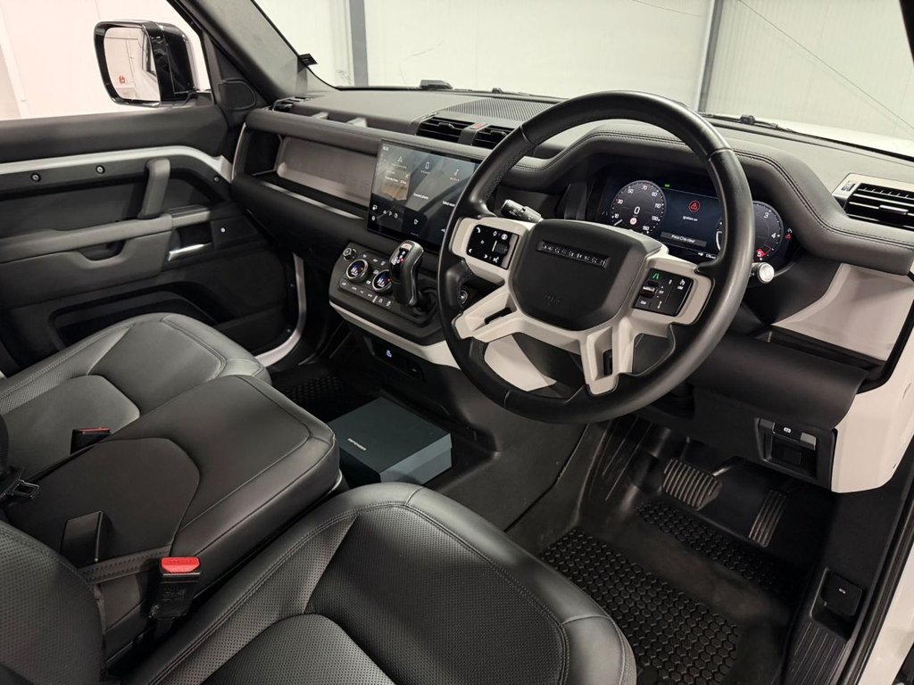Used Land Rover Defender 2024 for sale - 77121927: Photo 11